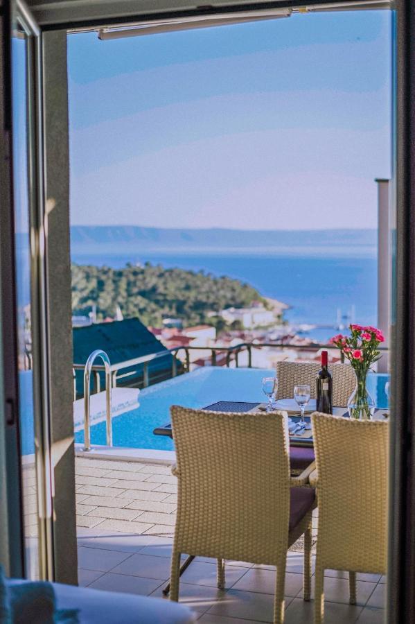 Apartment With Private Pool "Patricia" Makarska Exterior photo